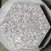 Đá granite trắng suối lau cắt lục giác