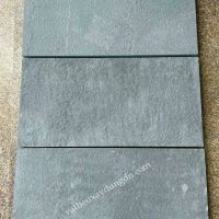 Đá bazan xanh khò mặt