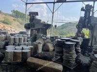 Đá Thớt Bazan Khò Mặt Xung Quanh Để Tự Nhiên – Vẻ Đẹp Mộc Mạc Cho Cảnh Quan Sân Vườn
